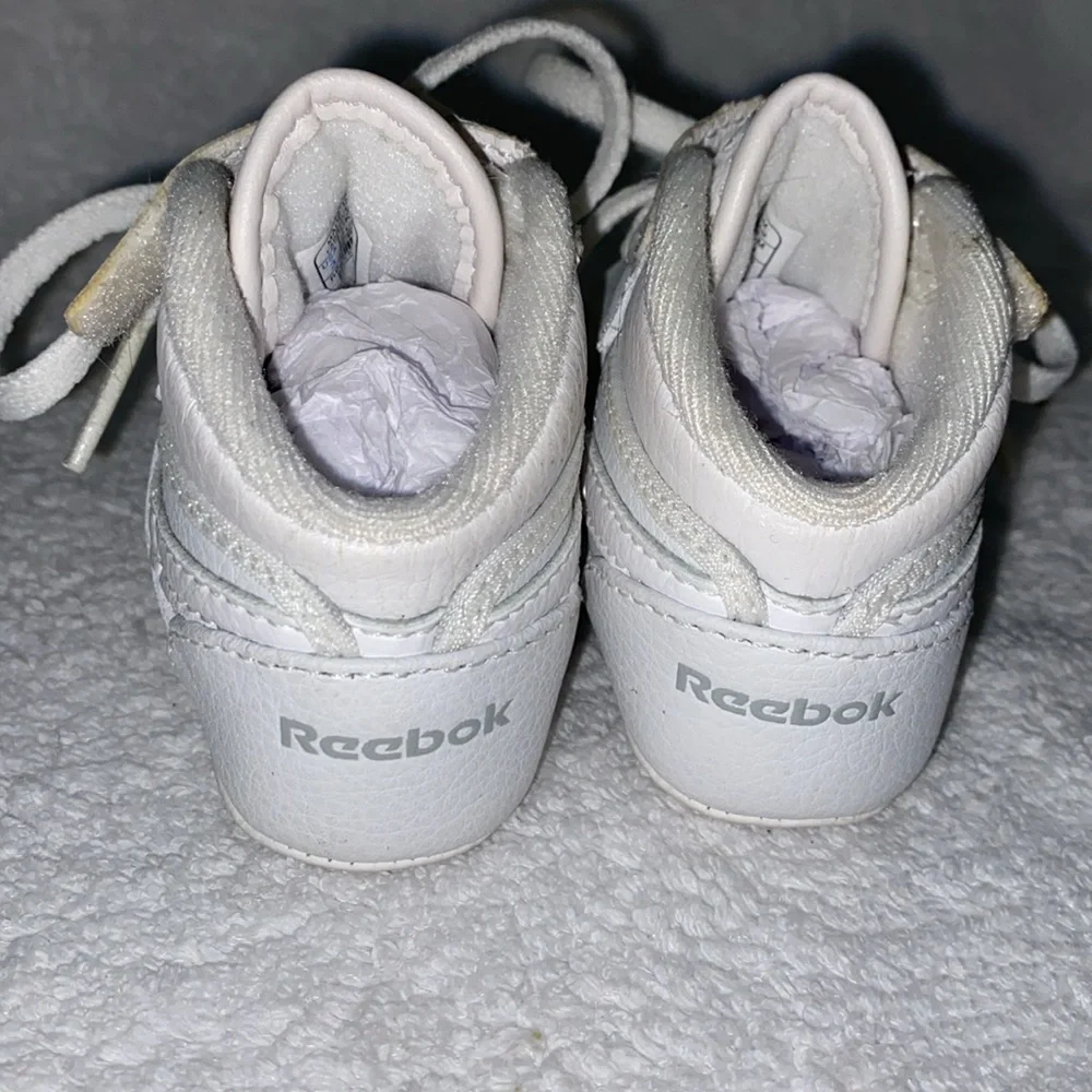 Reebok classic white high top crib shoe size 3 unisex gender neutral